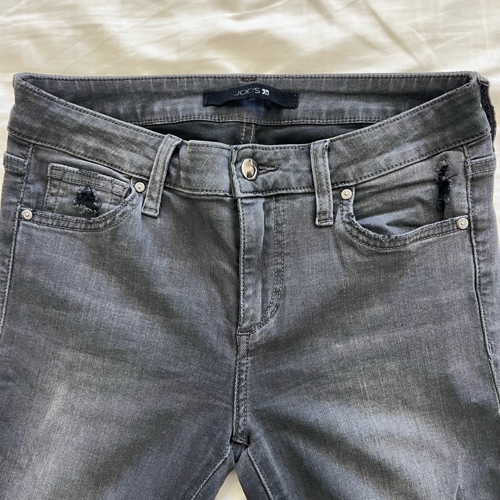 Joe’s women’s charcoal distressed high rise skinny jeans